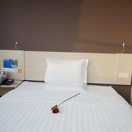 7Days Inn Luoyang Nanchang Road Wangfujing Esterno foto